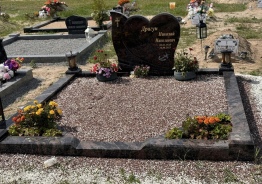 ПАМЯТНИК ОГРАДА ИЗ ПРЕМИУМ ГРАНИТА С УСТАНОВКОЙ ЭСТОНИЯ